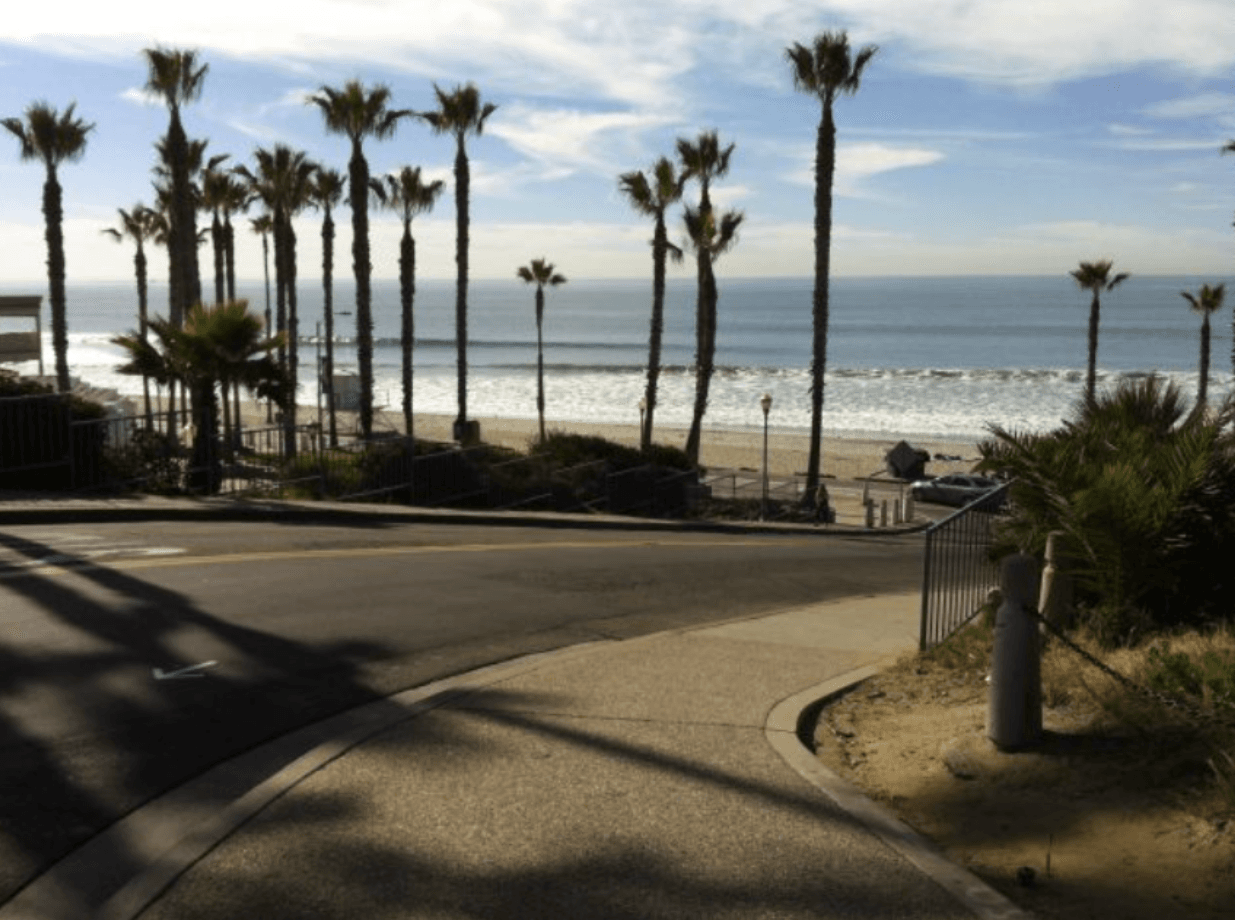 Top Gun filming locations tour